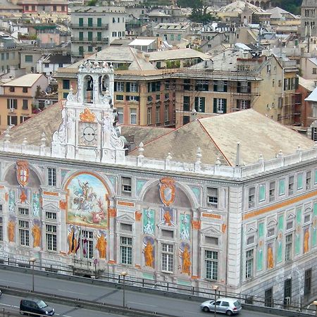 Dalla Laretta Di Fronte All Acquario Di Genova Exterior foto